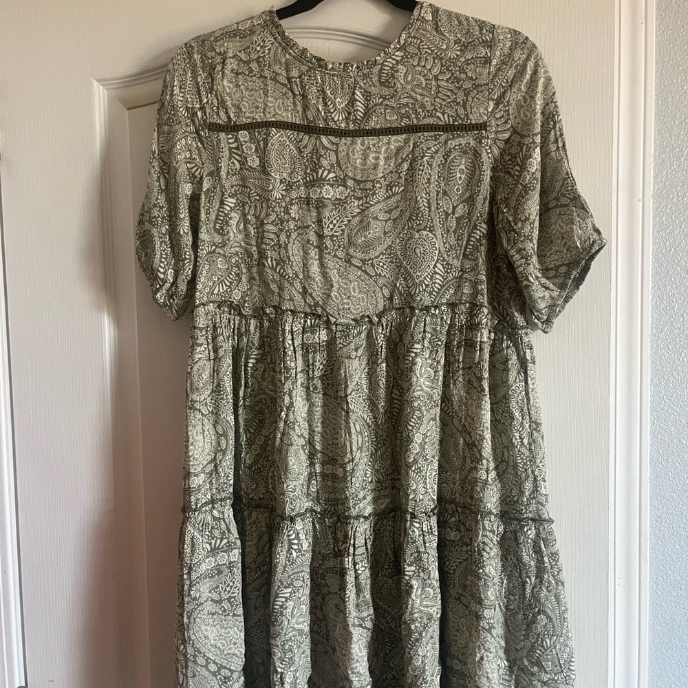 Knox Rose Olive Paisley Midi Dress